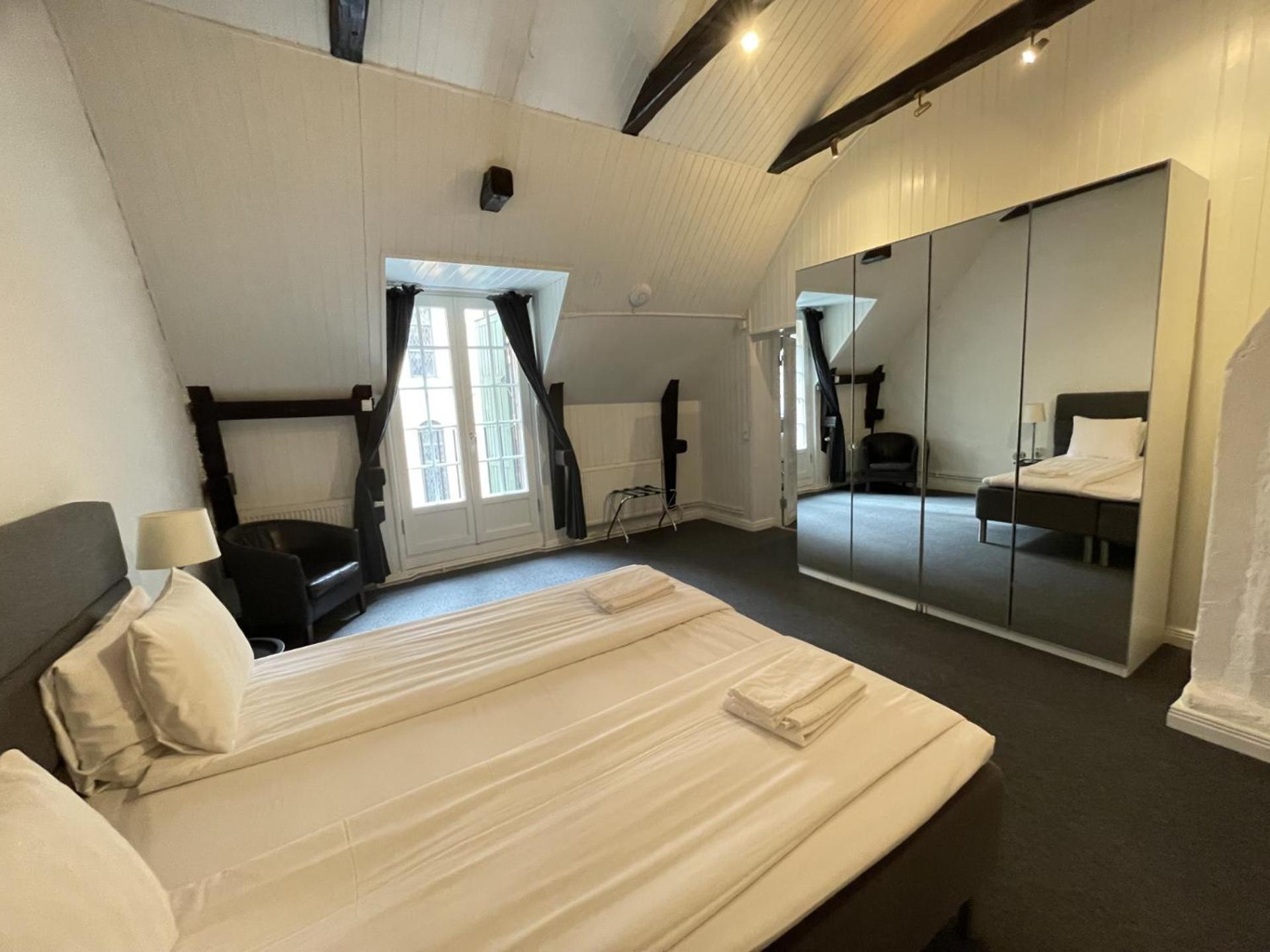 Unique Hotel Стокгольм Экстерьер фото